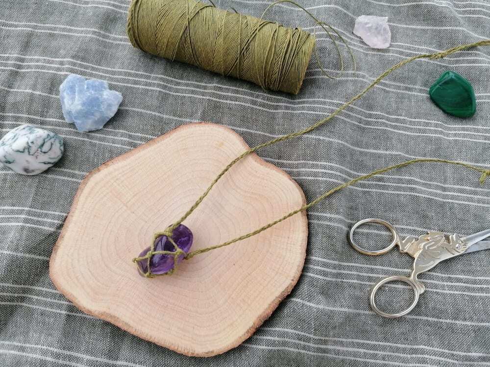 Workshop: MACRAME STONE AMULETS