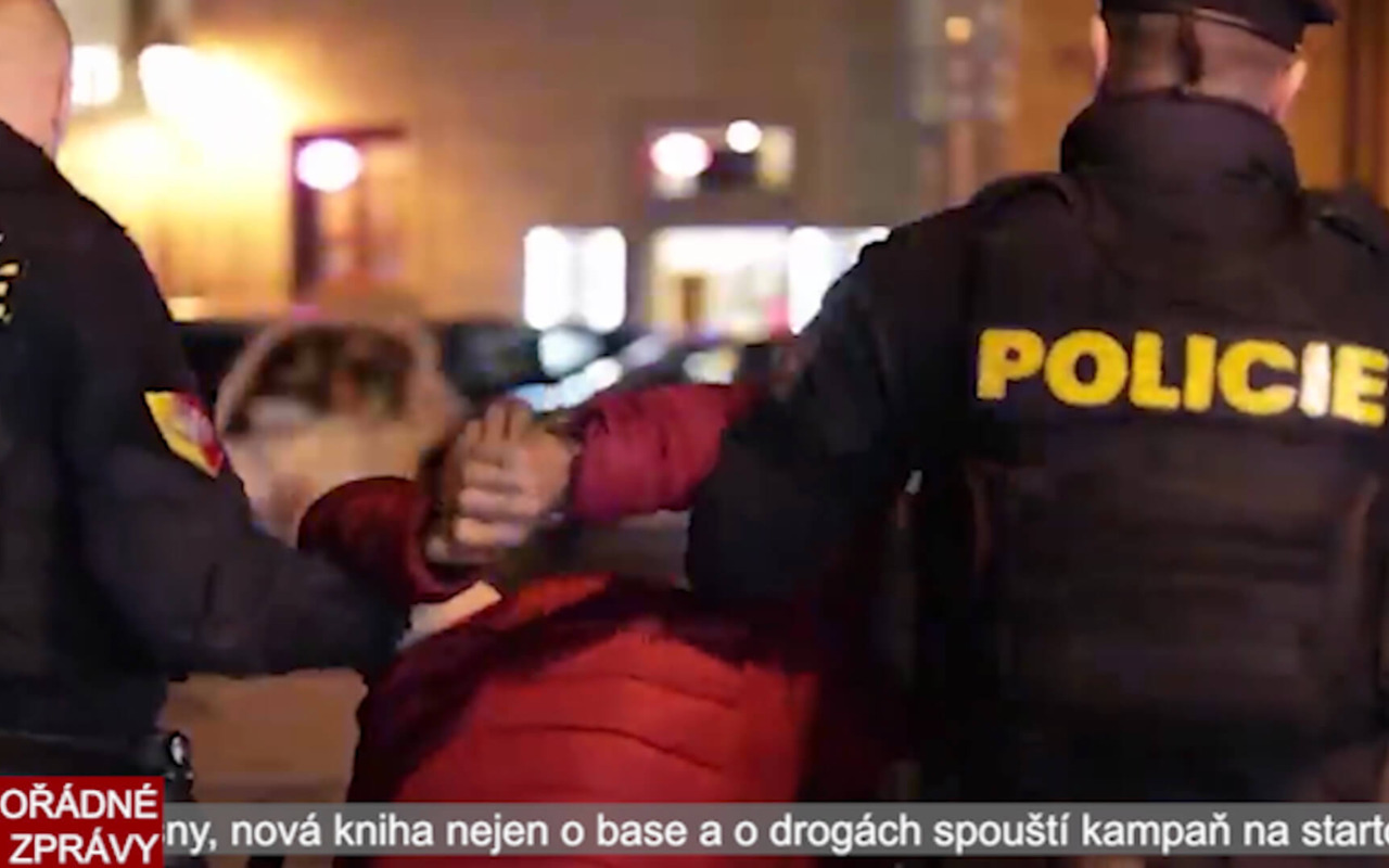 MUKLOVE-A-SLAJSNY-video-cover.jpg