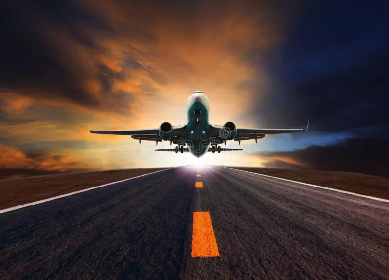 passenger-jet-plane-flying-over-airport-runway-against-beautiful-dusky-sky-use-aircraft-transport-cargo-logistic-41369540.webp